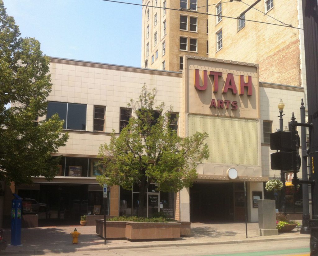 The unassuming exterior of the Utah Theater in 2020. Photo by Libby Haslam, courtesy J. Willard Marriott Library, University of Utah via Pantages Theatre Archive.